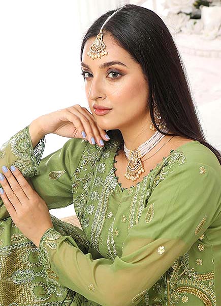 Bin-Hameed-Hoorain-Luxury-Chiffon-Embroidered-3pcs-Suit-4512-003-min.jpg Bin-Hameed-Hoorain-Luxury-Chiffon-Embroidered-3pcs-Suit-4512-003-min.jpg