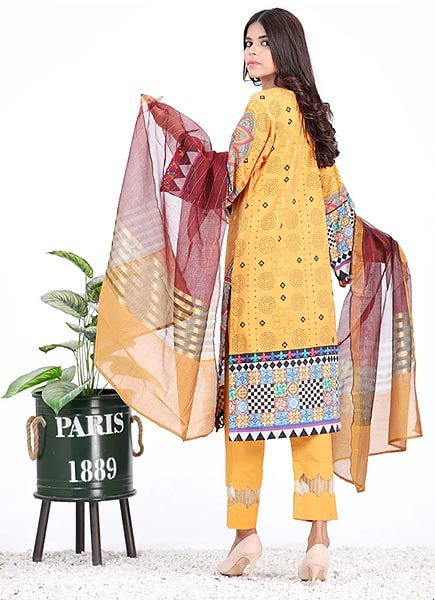 Cambric-Digital-Printed-Unstitched-3-Pcs-Suit-V2-02-min.jpg Cambric-Digital-Printed-Unstitched-3-Pcs-Suit-V2-02-min.jpg