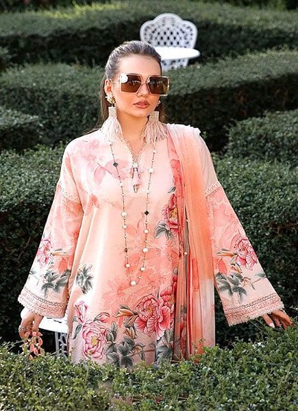 Maria-B-Lawn-Embroidery-3Pcs-Unstitched-V23-2-min.jpg Maria-B-Lawn-Embroidery-3Pcs-Unstitched-V23-2-min.jpg